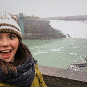 Meet your Posher, Leah